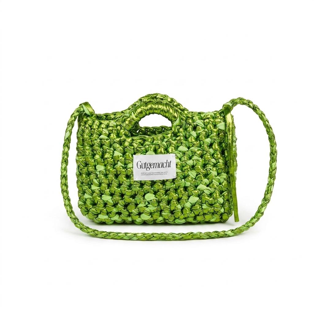 Gruene handgemachte Schultertasche mit Griff – einzigartige gehäkelte Tasche aus der Schweiz von Gutgemacht